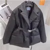 Veste en duvet Re-Nylon pour femme, avec poche latérale, col à revers, manteau chaud rembourré, boucle de ceinture, manches longues, vêtements d'extérieur d'hiver