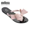 Женщины -бренд оригинал III Flops 303 Bow Harmonic Slippers Melissa Fashion Женская желе -обувь Flip Flop 210402 743