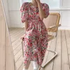 コレヒパアの女性のドレス韓国のシックな夏のレトロなエレガントな正方形の襟壊れた花のバブルスリーブドレスロングスカート女性210526