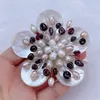 Spille da donna Perline di granato e perle d'acqua dolce Spilla per gioielli in madreperla bianca naturale 3 pezzi