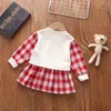 Bébé Filles Automne Doll Bear Patchwork Coton Coton Robes à tricoter Vêtements Enfants Robe Enfants Robe Enfants 2 3 4 5 Année Q0716