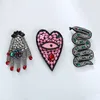 Tasarım Tam Kristal Rhinestone Yılan Hayvanlar Punk Stil Broş Pin Kolye Kadınlar Için Aşk Kalp Palmiye Pins Broches 358