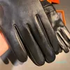 Designer Winter Leder Handschuhe Brief Schaffell Männer Fäustlinge Plus Samt Warme Handschuhe Touchscreen Handschuhe Outdoor Radfahren Fahren Handschuhe