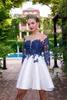 2021 Nowe Royal Blue Cocktail Sukienki Sheer Neck Aplikacje Koronki Z Długim Rękawem Ruffles Mini Krótki Homecoming Sukienka Graduation Custom