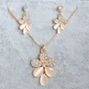 Ensemble de bijoux en pierre opale de cristal pour femmes, couleur or, pendentif fleur, collier, boucles d'oreilles pendantes