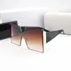 Güneş Kadınlar Boy Büyük Büyük Yüksek Kaliteli Metal Menteşe Sunglass Erkekler Gözlük Bayan Güneş Cam UV400 Lens Unisex