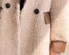 Qooth Lambswooljacka Kvinnor Vinterlösning Slå ner Krage Jackor Faux Fur Elegant Basic Coat Ladies Outerwear Qt381 210518
