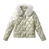 Женщины вниз на настоящий меховой воротник Куртка зима теплый ультра светло-короткой белой утки Parka элегантное пальто вовремя 210423