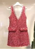 År Varumärke Kläder Vår Tweed Ull Kvinnor Ärmlös V Neck Beaded Pearl Tassel Jul Röd Plaid Vest Dress 210416