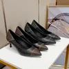 Designer tacchi alti scarpe da donna sandali firmati piedi nudi in pelle di coccodrillo abbinati a bottoni modelli di moda primaverili e autunnali