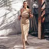 NewAsia Halter Langes Kleid Twist Backless Lace up aushöhlen Sommer Casual Kleider für Frauen Streetwear Urlaub Party Sexy Robe 210331