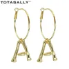 Hoop Huggie TOTASALLY mode alliage doré A-Z 26 bambou Initail boucles d'oreilles Alphabet oreille Pendientes Iniciales lettre