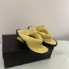 2022SS Spring Sandals de calcanhar transparente em estilo de obstrução Minimalismo Excelente sensação do vintage tamanho 35-40