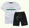 Disponibile 2-7 anni Designer Kids T-Shirt Pantaloni Set Marca Bambini 2 pezzi Abbigliamento in cotone Neonati maschi Abbigliamento moda G0221