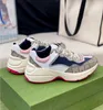 2021 المصممون أحذية الرفاهية متعددة الألوان Rhyton Women Men Sneakers المدربين عتيقة chaussures السيدات مصمم الأحذية غير الرسمي جودة أعلى الجودة مع حجم الصندوق 35-46