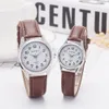 50pcs simples prata grandes números amantes de casais relógios para mulheres mulheres estudantes pu Pu Leather Dress Quartz Wristwatch Clock7566309