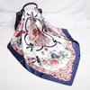 90 * 90 cm Silk Square Scarf Mulheres Cetim Impresso Handkerchief Dia Personalizado Presente Feminino Head Bandana Fashion