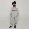 2021秋の新しいZhongda子供のファッションブランドスポーツスーツのフード付きセーターカジュアルパンツ外国スタイルツーピースセット