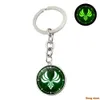 Luminous Gensshin Impact Gods Eye Vision Brelok Glow W Dark Glass Metal Brelok Moda Anime Talizman Mężczyźni Car Key Chains G1019