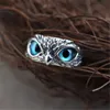 Rétro oeil bleu hibou ajustable argent argent avec pierres latérales hommes mignons hommes et femmes design simples bague animal bijoux en gros