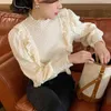 Wczesna wiosna wysoka szyja trójwymiarowa bluzka żeńska tekstura ruffled koronki szwy Blusa luźna koszula rękaw puff C318 210507