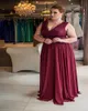 Stunning Burgundy Plus Size Lace Evening Dresses V-Neck A Line Cheap Prom Gowns Floor Length Chiffon Formal Dress Abiti Da Sera