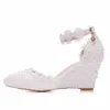 Zomer dames 7,5 cm puntige teen wedge kant sandalen groot formaat witte kant trouwschoenen gesp strap vrouwelijke vrouwen schoenen