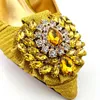 Klänning skor mode italiensk design est elegant guld gul färg fest bröllop damer och påse set dekorerad med färgstark kristall