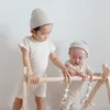 Vestuário de bebê de algodão de verão conjunto sólido meninas meninos de manga curta t camisa e pp shorts 2 pcs infantil bebê roupas conjuntos 210413