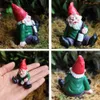 Figurki Mini Gnome Figurki Żywica Wróżka Ogród Śmieszne Miniaturowe Gnomy Elf Figura Micro Garden Kaarf Kit Dla Terrarium 210811
