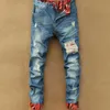 Los Hombres Jeans Pantalons Casual Straight Mid-Rise Slim Fit Jeans déchirés Pantalons de moto Hommes Moto Jeans X0621