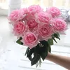7 sztuk Prawdziwy dotykowy róża oddział łodyga lateksowa ręka czuje filcowe symulacja sztuczne sztuczne kwiaty silikonowe Home ślub 210706