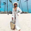 Bikini cover-ups kimono cardigan sexig ihålig ut sommarklänning vit bomull tunika kvinnor strand slitage baddräkt täcker upp Q964 210420