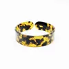 Vackra kvinnor Tortoiseshll armband Bangle Suit för stora handleden bredare damer Vuxen Hawaii Pacific Islands Smycken Q0717