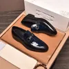 Feragamo Ferra Fashion 2023 Hommes Forme Forme Business Dress Chaussures Top Quality Male Mas Casual Genue en cuir Brand Designer Designer Party Party Flats Taille 38-44 FQV7