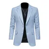 traje casual para hombres cielo azul