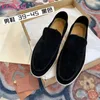 Jurk schoenen suede lederen loafers mannen ronde neus slip op mannelijke platte casual muilezels merk uitloper open wandeling