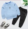 0-11 Jahre Kinderbekleidungssets BABY Jungen Mädchen Kleidungsstück Herbst Winter Muster Designer Pullover Anzug Kinder Mantel + Hose