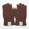 Gebreide Handschoenen Klassieke Designer Herfst Effen Kleur Europese En Amerikaanse Letter Paar Wanten Winter Mode Vijf Vinger Glove1668950