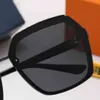 Mężczyźni Popularny model Okulary Metal Vintage Moda Styl Sunglass Square Bezramowe Obiektyw UV 400 przychodzi z pakietem klasycznym