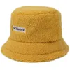 Mulheres Inverno Engradear Quente Faux Fleece Bucket Hat Letras Etiqueta Sólida Cor Harajuku Estudante Ajustável Fisherman G220311