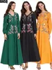 9015 Fashion Dignified Large Women's Dress Green National Broderad V-Neck Arab Fritid
