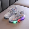 New Brand Sports Shoes Kids Mesh LED Glowing Cool Boys Girls Toddlers Classic High Quality Children Casual Sneakers Tennis G1025