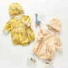 Baby Girl Leaf Pajacyki + Kapelusz Długie Rękawy Słodka Trójkąt Crawl Odzież 210429