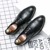 Mężczyźni Bullock Niepoślizgowe Obuwie Formalne Buty Partii Kapcie Męskie Płaskie Zużycie Gentleman Leather Casual Office Business