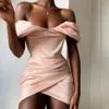 Été Femmes Mode Hors Épaule À Manches Courtes Club Robe Sexy Drapée Mini Célébrité Soirée Piste Robes De Fête 210423