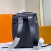 Hochwertiger Herren-Rucksack aus schwarzem Leder, luxuriöser Designer-Rucksack mit kreuz und quer verzierter Farbe X, Schultasche, Schulranzen, Rucksack, Gepäck