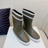 Frauen Betty PVC Rain Boots Womens Chunky Half Boot Damen Kleid Schuhe Marke 100% Echtleder Medaille Grob Rutschfeste Winterschuh Dame Booties 0829