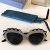 22SS Official Latest Womens Sunglasses 0781S Black Fashion Personality Cat Eye Frame with Sier Diamonds Shopping Party Glasses UV400 Designer Top Quality