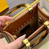 ハンドバッグ財布女性デザイナーバッグショルダーバッグレディ高品質デザイナーファッションオールマッチクラシックハンドバッグ